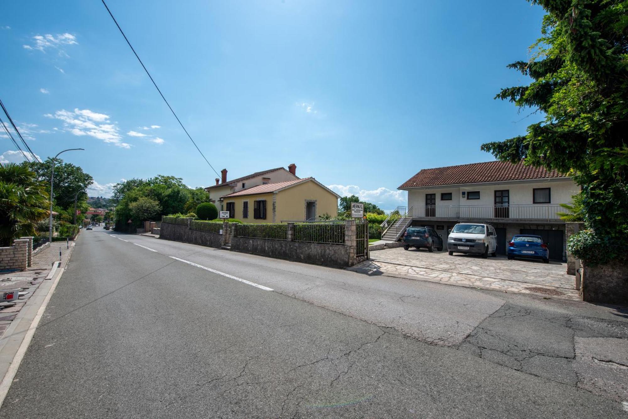 Apartments Dorijan With Pool Matulji Exterior photo
