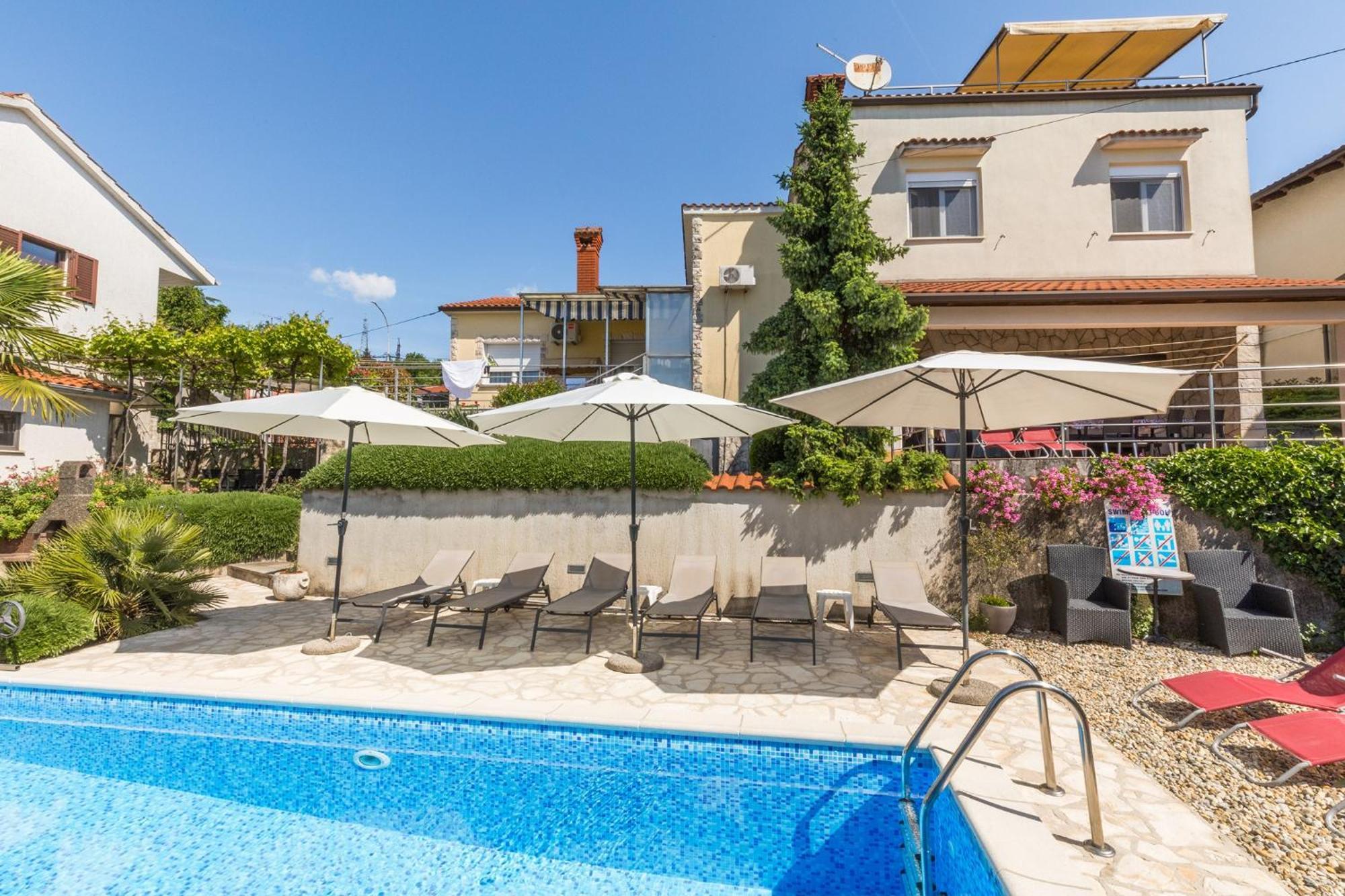 Apartments Dorijan With Pool Matulji Exterior photo