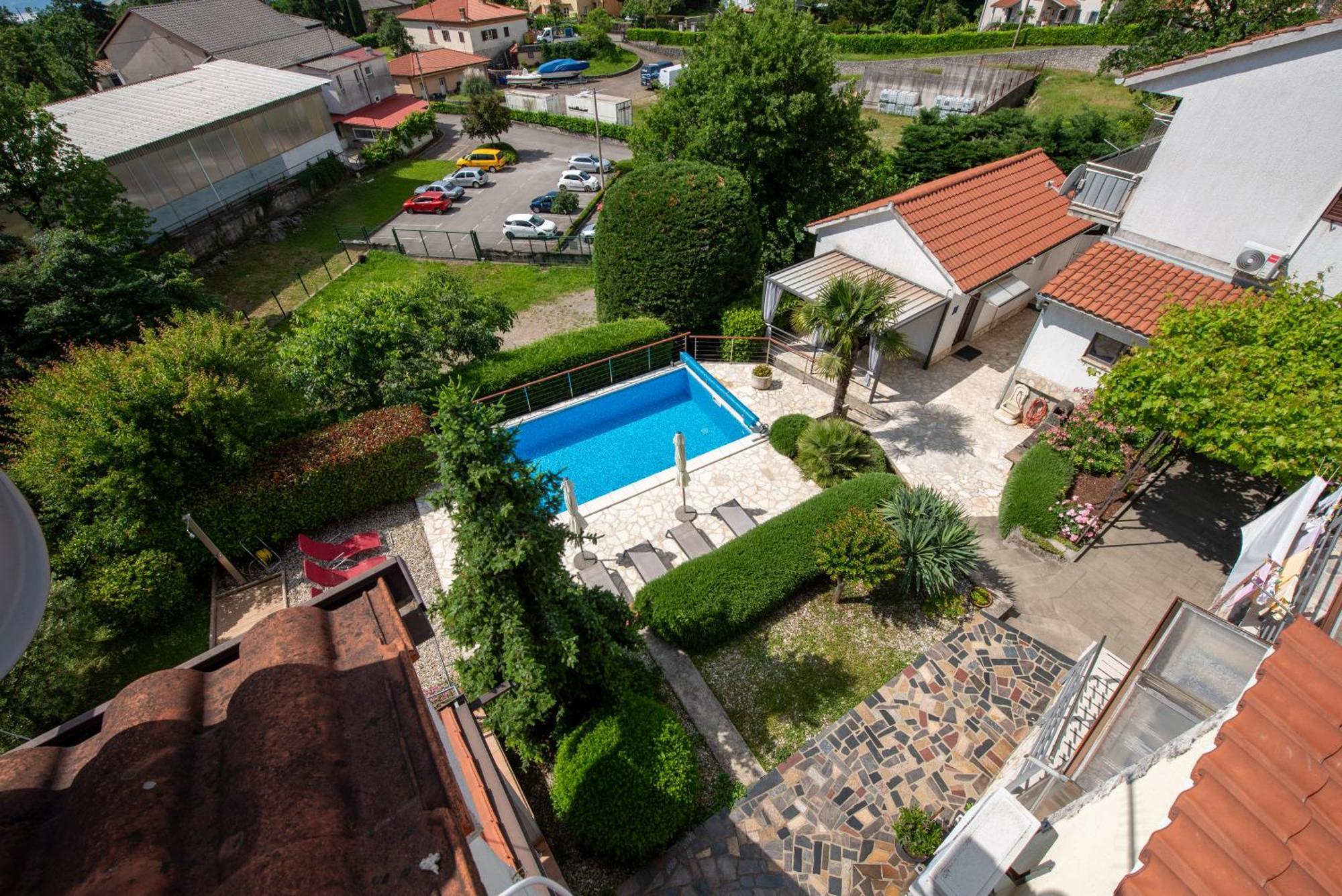 Apartments Dorijan With Pool Matulji Exterior photo